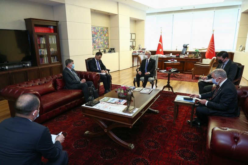 CHP Lideri Kemal Kılıçdaroğlu ABD'nin Türkiye Büyükelçisi'ni kabul etti - Resim : 1