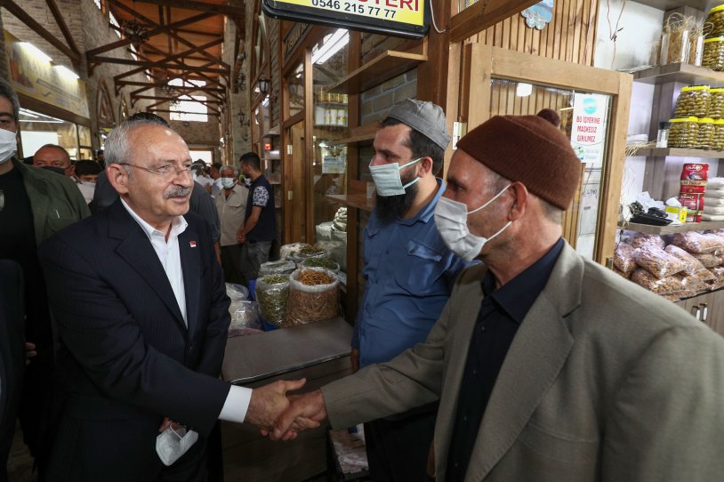 Kılıçdaroğlu, Van'da esnafları ziyaret etti - Gerçek Gündem