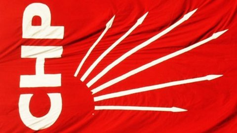 CHP ilçe başkanı ve yönetimi görevden alındı
