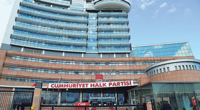 Ankara'da sürpriz isimlerden kurultay çıkışı