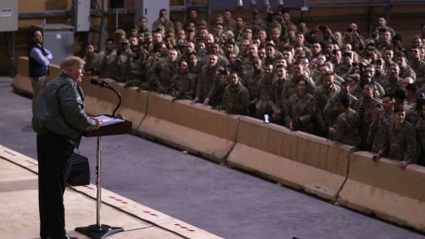 Donald Trump'tan sÃ¼rpriz ziyarette flaÅ Ã§ekilme aÃ§Ä±klamasÄ±