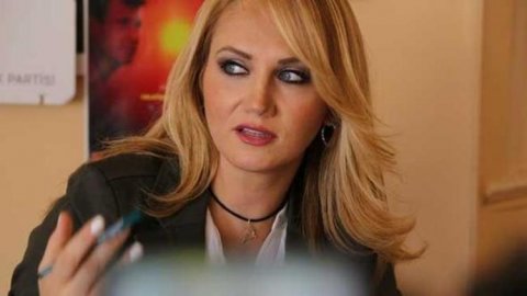 Gözaltına alınan Pınar Aydınlar hakkında yeni geliÅme