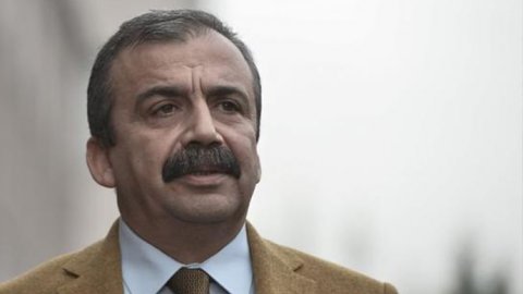 'Sırrı Süreyya Önder İstanbul seçimlerine ilişkin çıkan sonuçtan memnun'