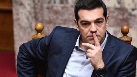 Yunanistan adım adım erken seçime gidiyor: Çipras hazırlıklara başladı