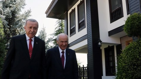 erdogan dan devlet bahceli nin evine ziyaret gercek gundem erdogan dan devlet bahceli nin evine ziyaret gercek gundem