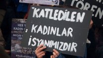 İzmir'de kadın cinayeti: Evli olduğu kadını silahla vurarak katletti!