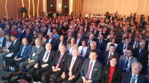 CHP'nin Uluslararası Suriye Konferansı'ndan ilk kareler 