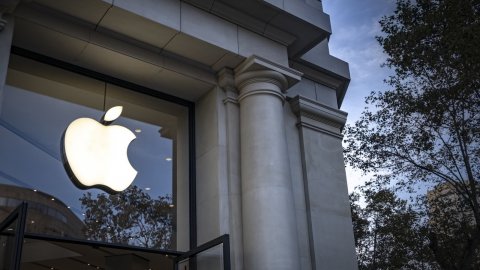 Apple'dan ABD'deki işçilerin ücretlerine zam kararı