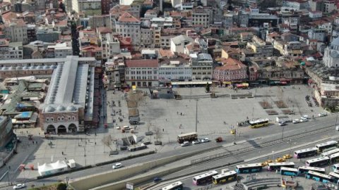 İstanbul’da meydanlar boş kaldı