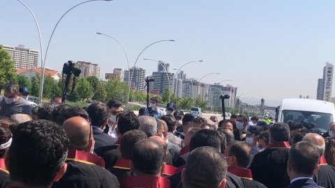 Savunma Yürüyüşü'ne polis müdahalesi! Baro başkanlarının Ankara'ya girişi engelleniyor