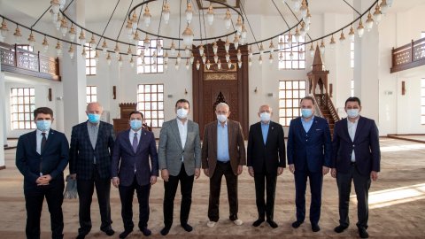 Kılıçdaroğlu'ndan İstanbul'da Fatma Ana Cemevi ve Kültür Merkezi ile İbrahim Cevahir Camii’ne ziyaret