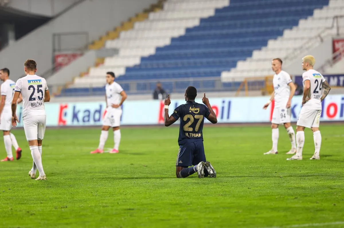 Fenerbahce Kasimpasa Deplasmaninda 3 Puani 3 Golle Aldi Gercek Gundem