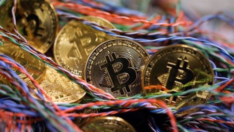 ABD'li milyarder açıklama yaptı Bitcoin uçtu!