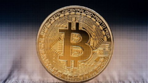Son 7 gündeki değer kaybı yüzde 31: Bitcoin, 18 bin doların altına indi