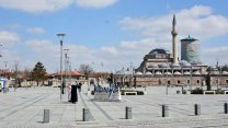 Konya'da Mevlana Müzesi turistlere kaldı