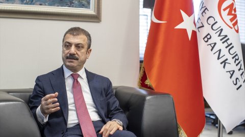 Dikkat çeken yorum: 'Merkez Bankası Başkanı Kavcıoğlu asıl işine döndü ama bir de baktı ki başkaları kapmış'