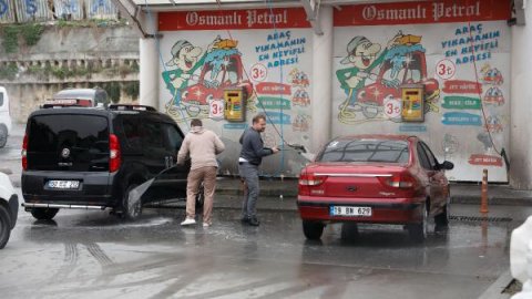İstanbul'a çamur yağdı! Sürücüler oto yıkamacılara akın etti