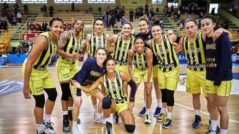 Fenerbahçe Kadın Basketbol Takımı'nda 2 oyuncu Koronavirüs'e yakalandı