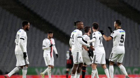 Beşiktaş'ın deplasman galibiyeti hasreti sona erdi