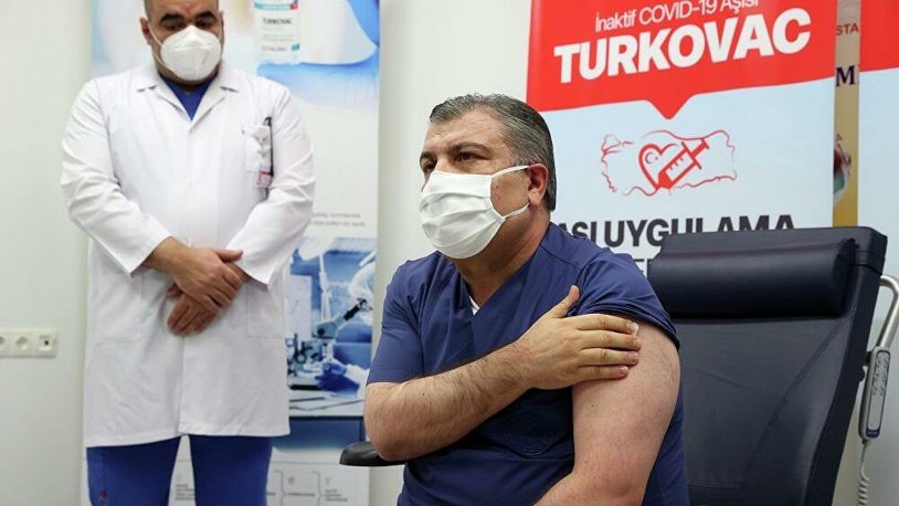 Fahrettin Koca: 2 doz BioNTech aşısı üzerine 1 doz Turkovac aşısı çalışmasını başlatacağız