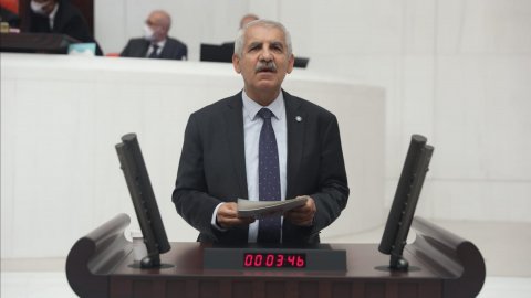 İYİ Partili Fahrettin Yokuş: Halkın mağduriyetini düşünmeden oy devşirmek için yaptıkları ortada