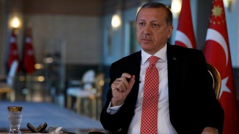 Erdoğan, bir kez daha sosyal medyayı hedef aldı: Evlatlarımız yabancı kültürün etkisi altına girmeye başladı