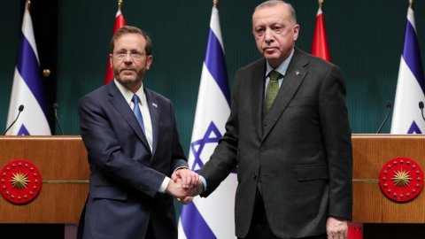 Erdoğan, İsrailli mevkidaşı Herzog ile görüştü