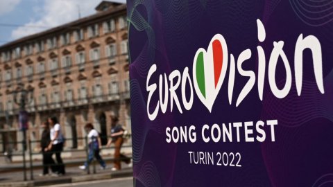 Eurovision'un açılış partisinde görevli kadınlar, konuklar tarafından taciz edildi iddiası