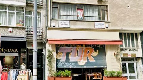 Kadıköy'de kadın cinayeti: Diş hekimi Şeyma Biran, kliniğinde bıçaklanarak öldürüldü