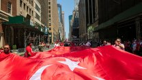 New York'ta 39. Türk günü geçit töreni gerçekleşti