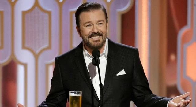 Netflix'teki yeni gösterisinde trans bireylerle ilgili konuşan Ricky Gervais'e tepki