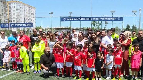 PSG, Diyarbakır’da futbol akademisi açtı
