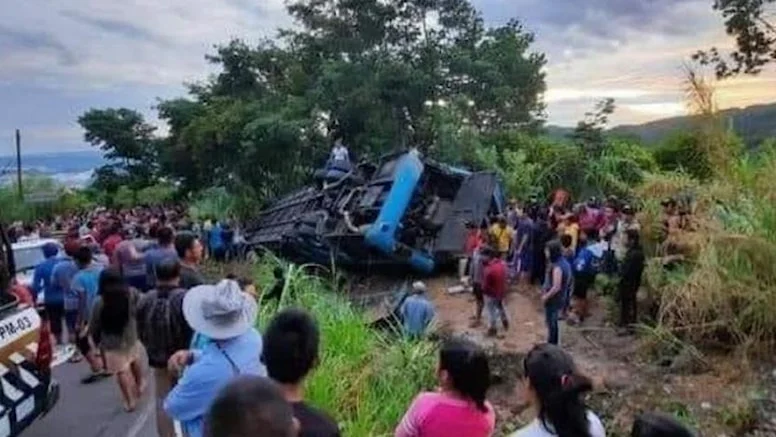 Meksika’da otobüs kazası: 9 kişi hayatını kaybetti
