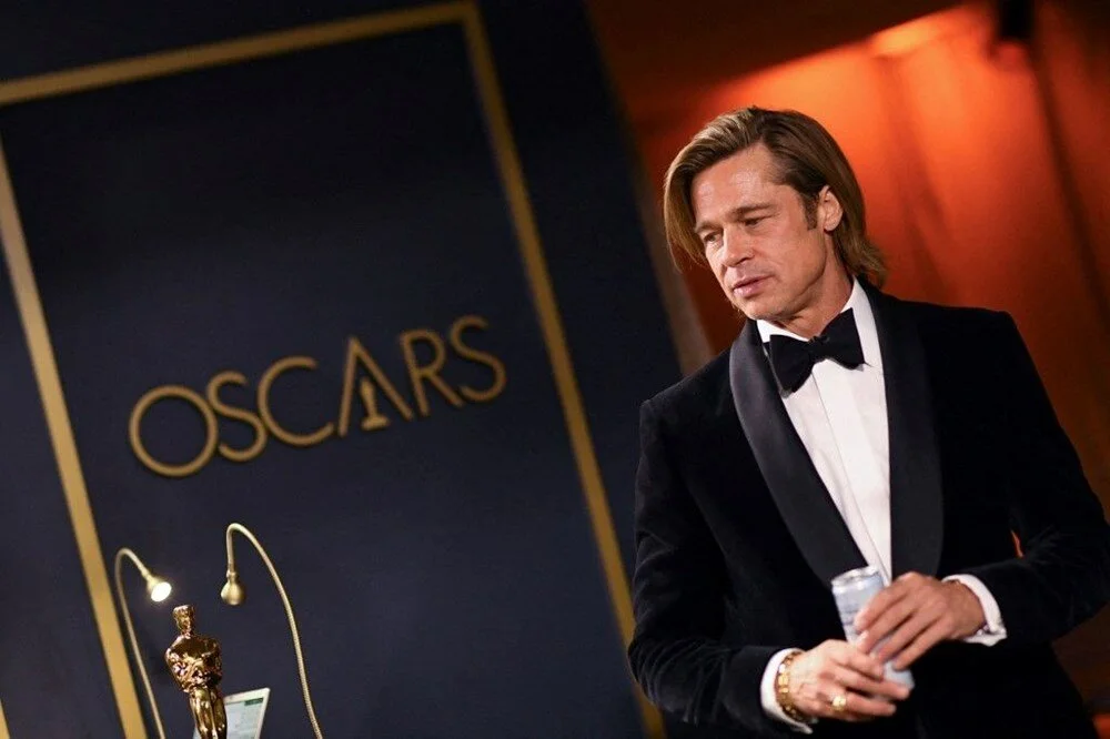Brad Pitt, Angelina Jolie ile davalık olduğu şatonun bahçesinde hazine aramış 