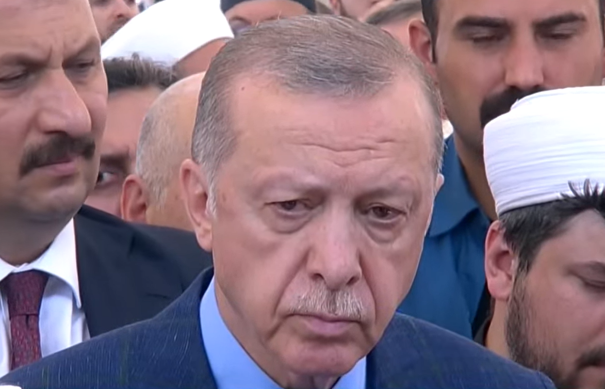 Erdoğan, Mahmut Ustaosmanoğlu'nun cenaze töreninde konuştu: İmam hatipte öğrenciyken kendisini dinlerdik - Resim : 9