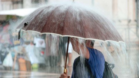 Hafta sonu plan yapanlar dikkat: Meteoroloji'den sel ve su baskını uyarısı!