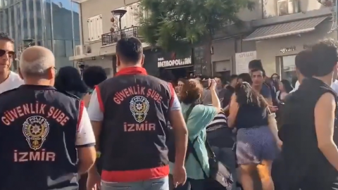 İzmir'de Onur Yürüyüşü'ne polis müdahalesi: 8 kişi gözaltına alındı