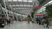 Almanya havalimanlarındaki yoğunluk nedeniyle Türkiye'den binlerce kalifiye çalışan alacak