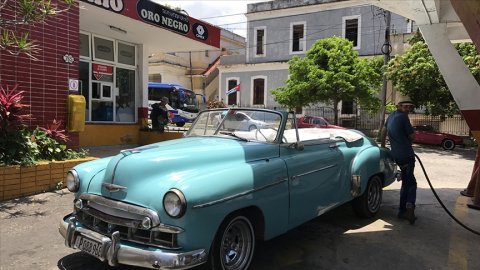 Küba'da Castro'nun kamulaştırma politikasından geri dönüş: İlk kez yabancı yatırımcıya izin verilecek