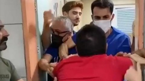 Acil serviste kendisine 'maske' uyarısı yapan doktora saldırmıştı: Serbest bırakıldı