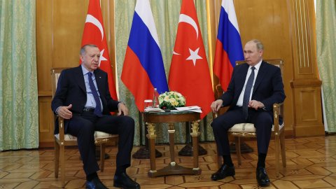 Erdoğan ve Putin Soçi'de buluştu: Açılış konuşmasında Akkuyu vurgusu