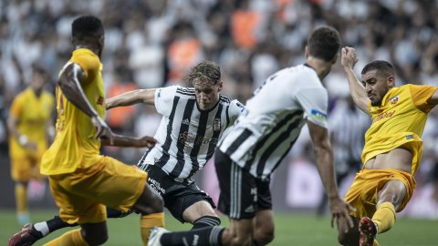 Golü iptal olan Beşiktaş, Kayserispor'dan 3 puanı uzatmalarda aldı