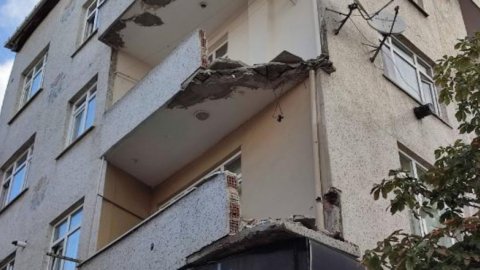 Balkon çöktü, tadilat yapan işçi yaşamını yitirdi