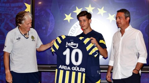 Fenerbahçe'de 10 numara Arda Güler’in