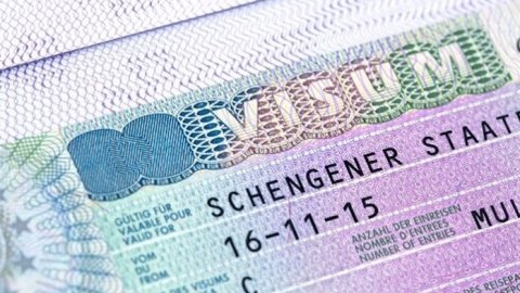 Schengen vizesinde bekleme süresi ve ret oranları arttı; iş dünyası zorda