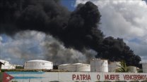 Küba'da limandaki petrol depolama tesislerindeki yangın kontrol altına alındı