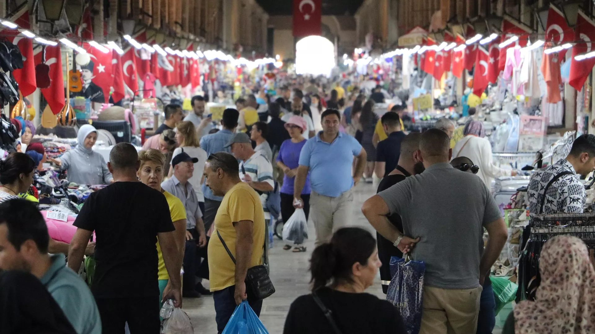 Edirne'ye akın ettiler: İş yeri kiraları 15 binden 50 bin liraya yükseldi