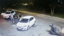 Kadıköy'de 'boks ringi': Vatandaşları rahatsız edenleri tek başına dövdü