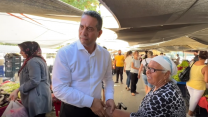 CHP'li Başarır'dan semt pazarı ziyareti