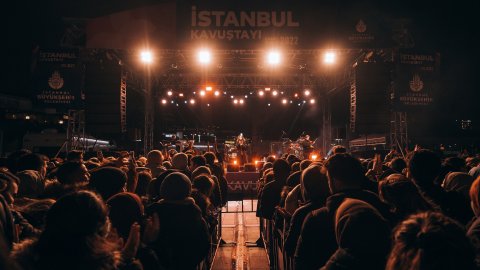 İBB'den 'İstanbul Kavuştayı': 10 meydan, 10 ücretsiz konser